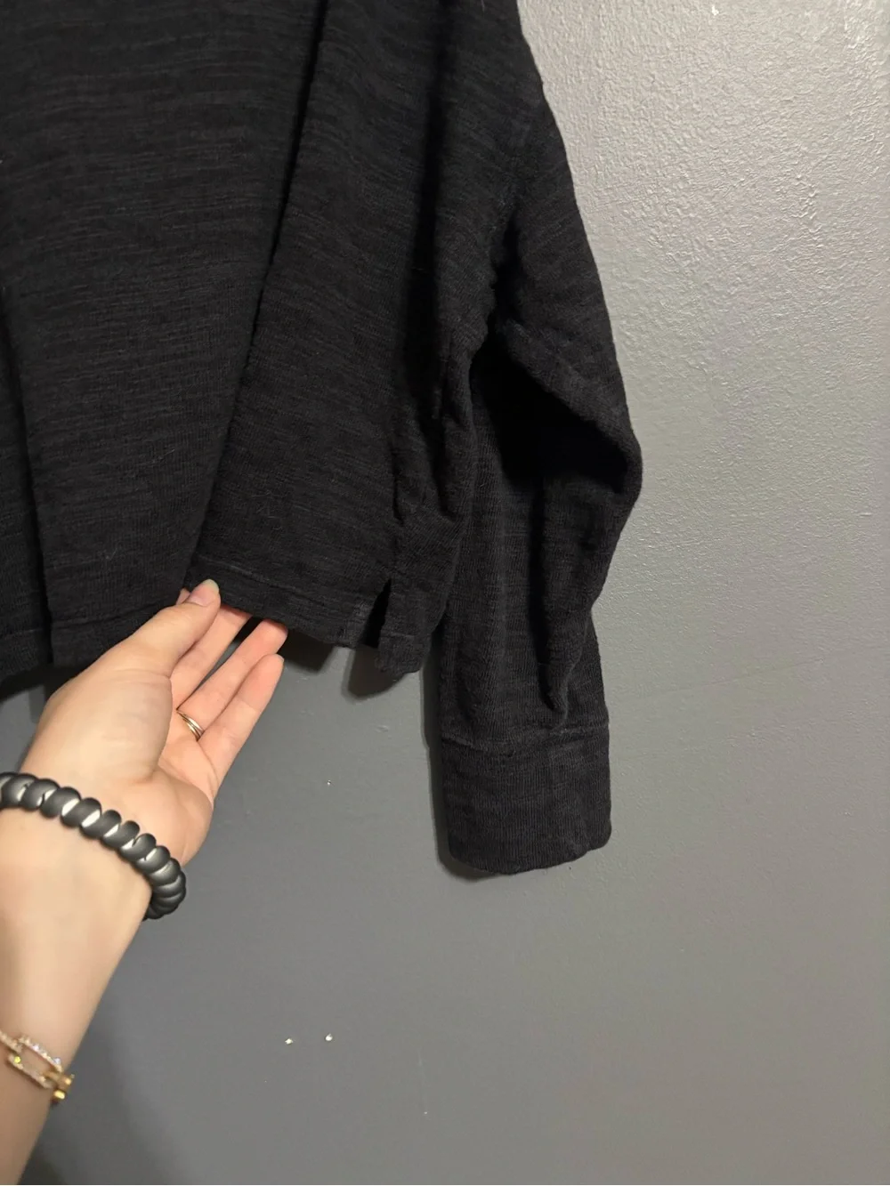 Old Navy Black Solid Knit preppy grunge Pullover cropped Hoodie girls Size M (8)